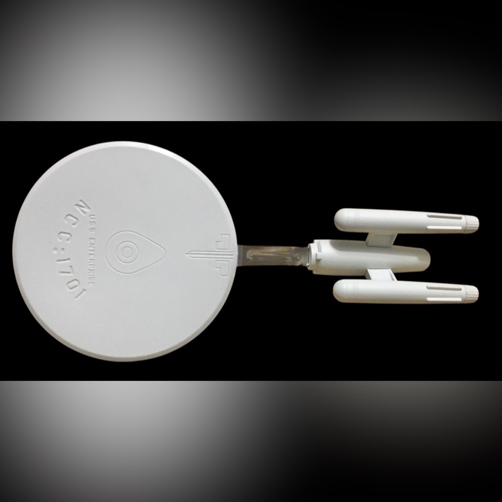 STAR TREK USS Enterprise NCC-1701 
Die-cast Spatula